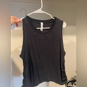 LULULEMON TOP